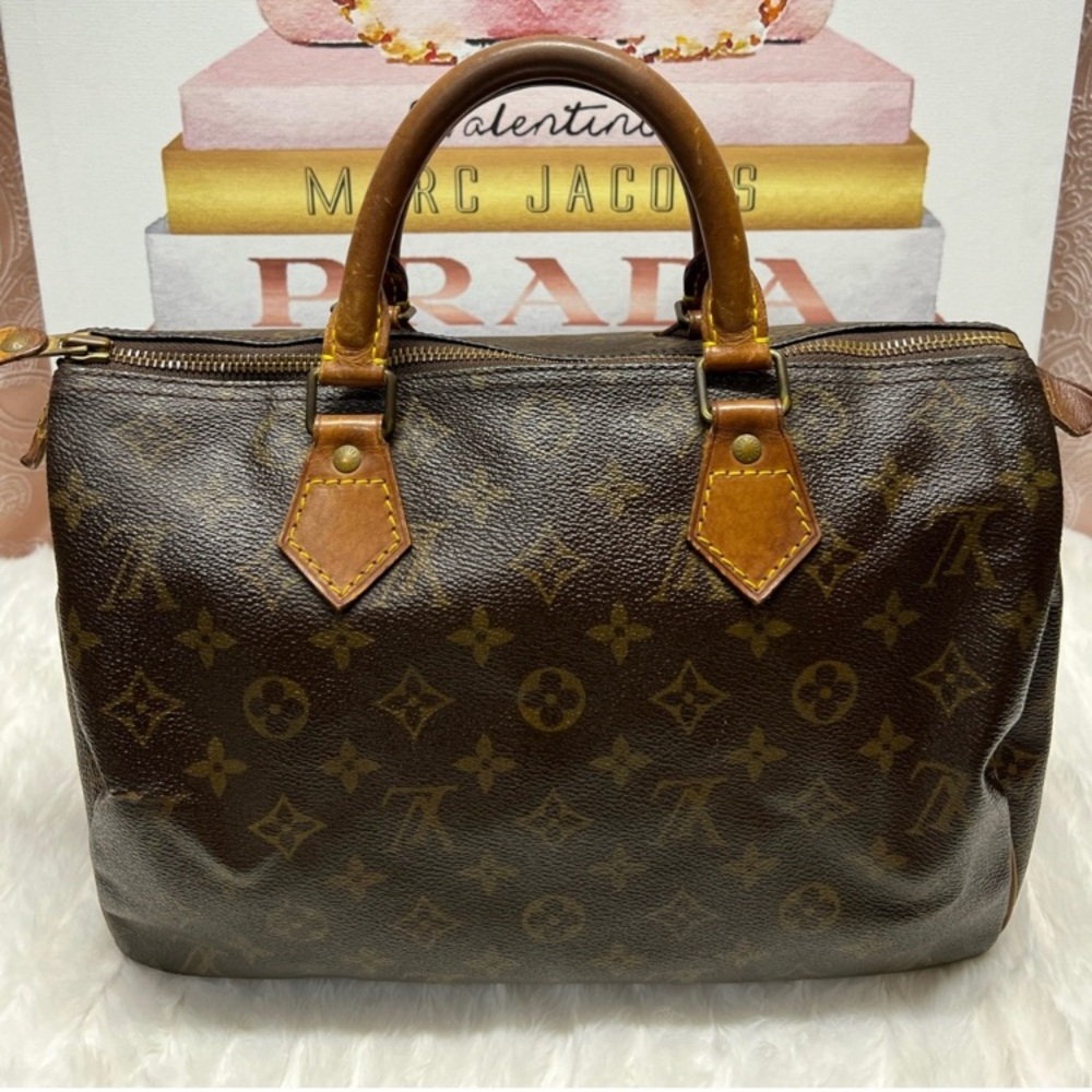 Louis Vuitton Vintage Monogram Speedy 30 Bag